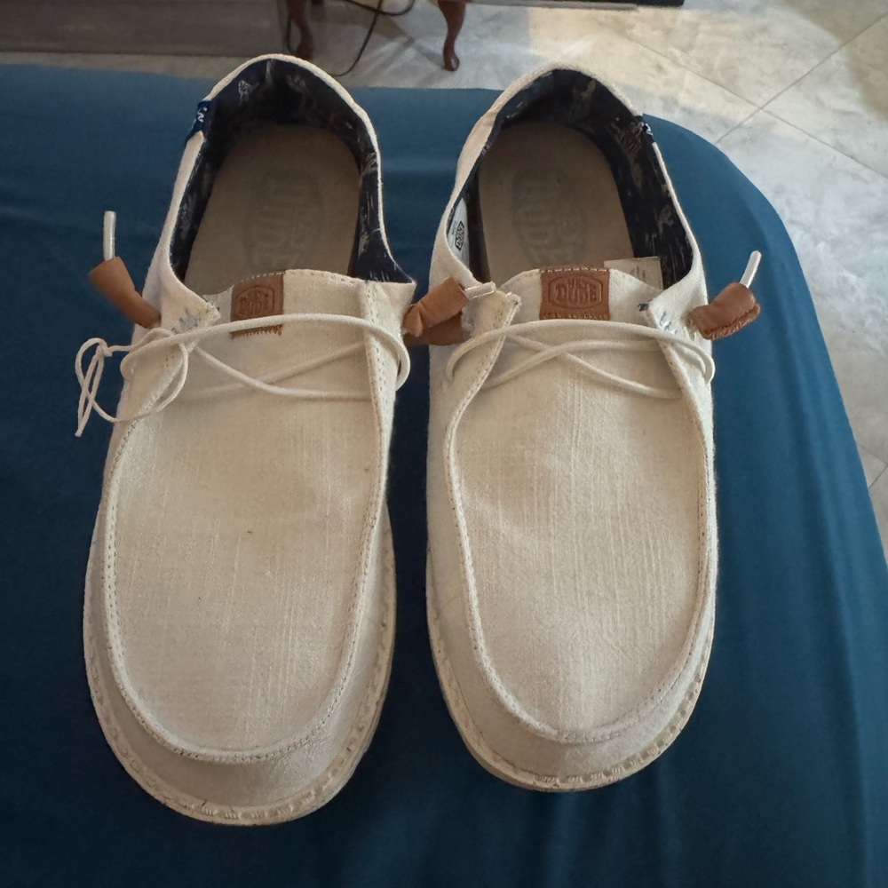 Hey Dude Men's Tan Loafers